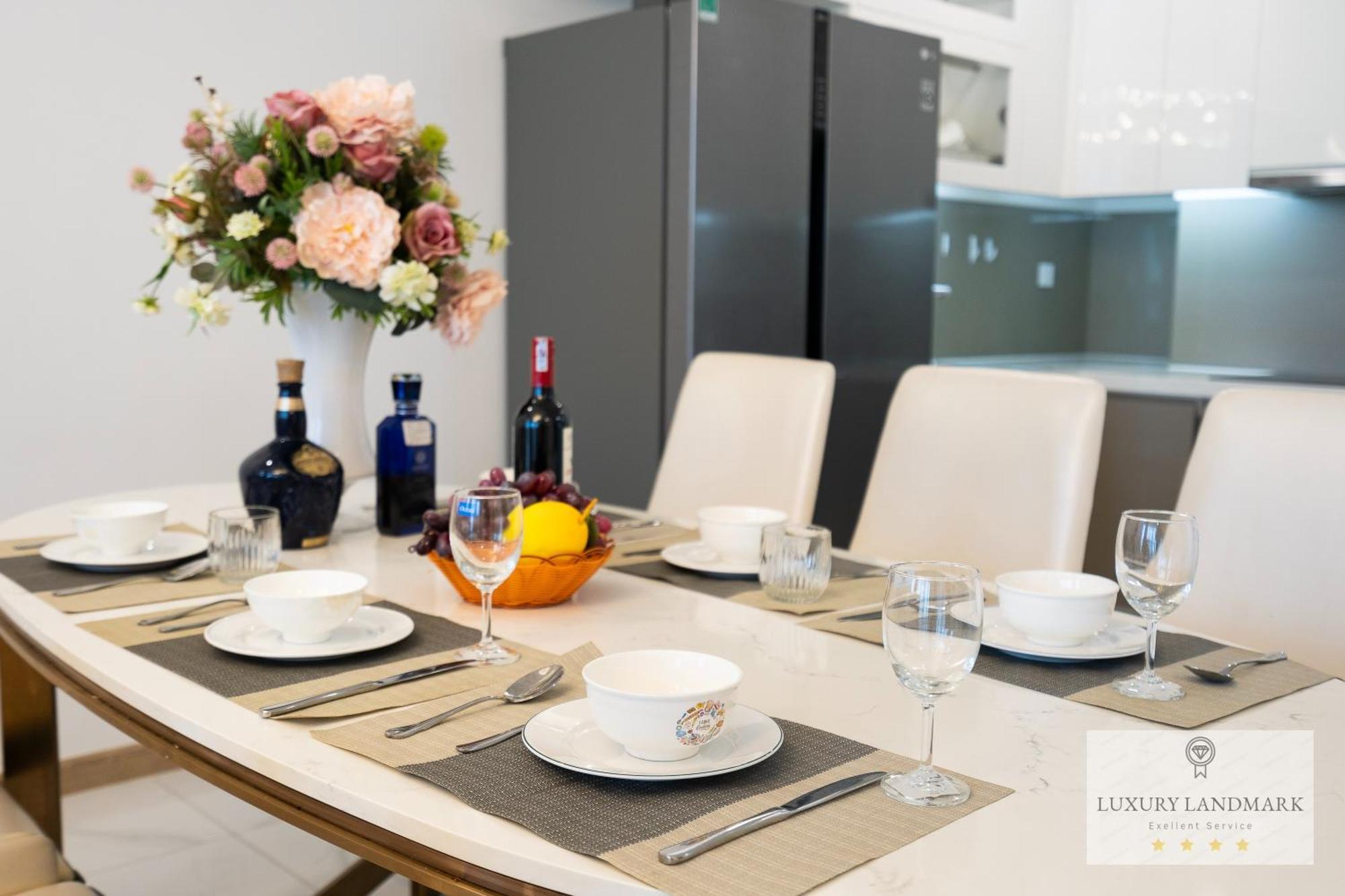 הו צ'י מין סיטי The Signature Landmark 81 - Vinhomes Central Binh Thanh מראה חיצוני תמונה